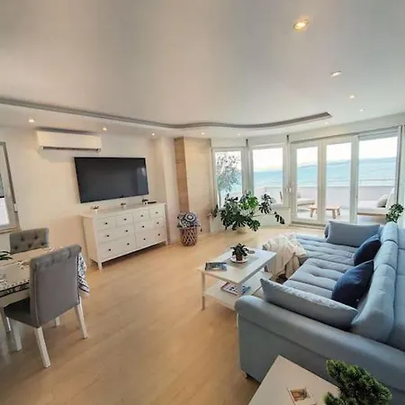 Apartmán Seaside Bliss In *