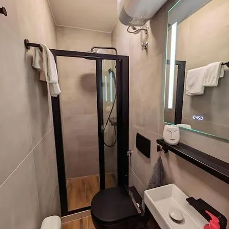 Seaside Bliss In Apartment *