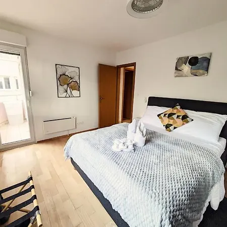 Seaside Bliss In Σπλιτ