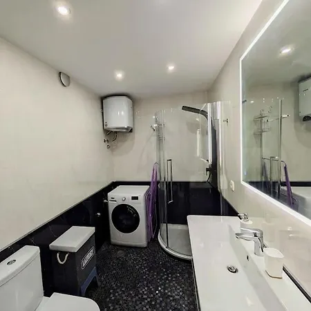 Seaside Bliss In Διαμέρισμα