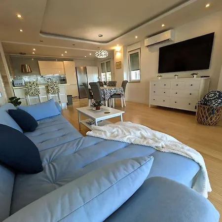 Seaside Bliss In Διαμέρισμα *